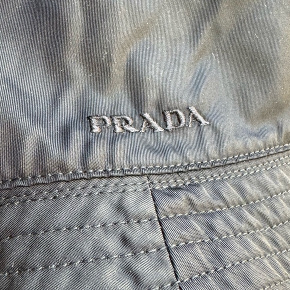 Prada Embroidered Stitch Logo Black Bucket Hat - Picture 4 of 11